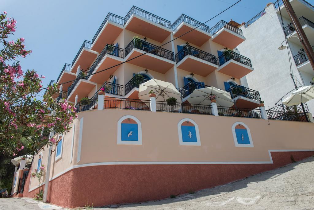 Maria Studios Poros Town Exterior foto