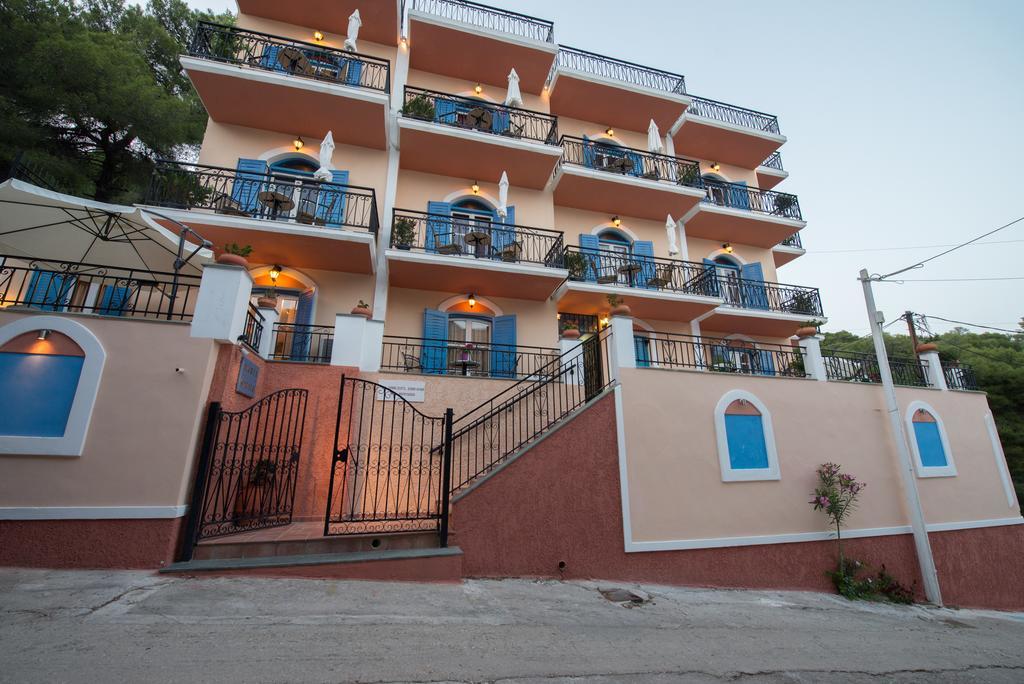 Maria Studios Poros Town Exterior foto