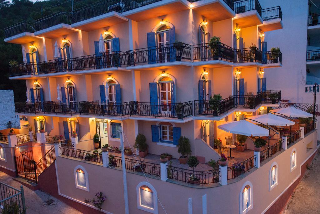 Maria Studios Poros Town Exterior foto