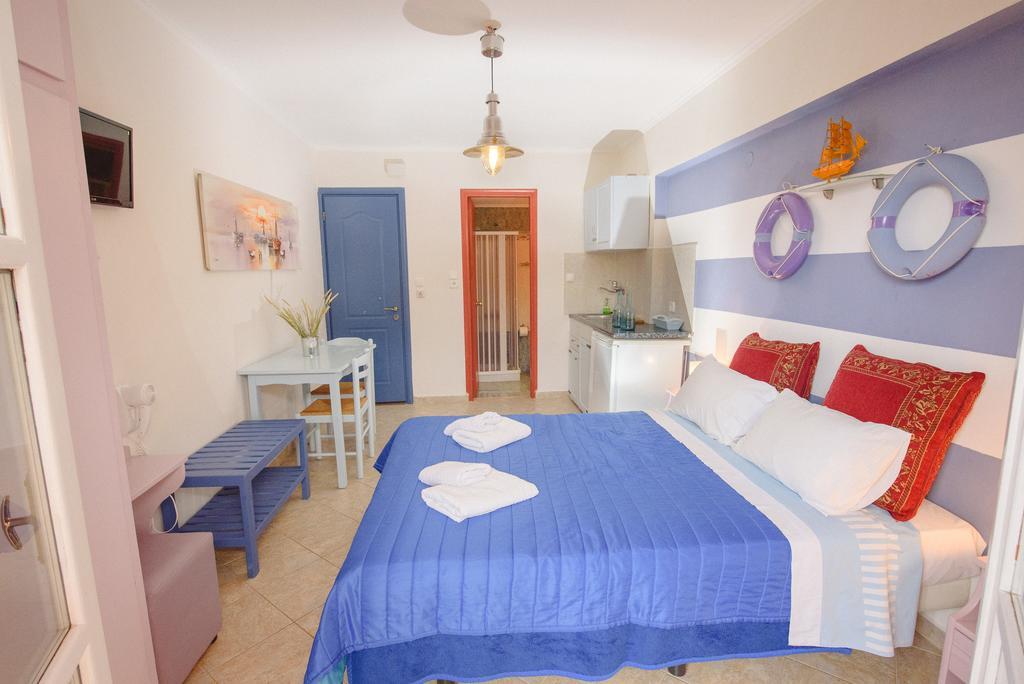 Maria Studios Poros Town Exterior foto